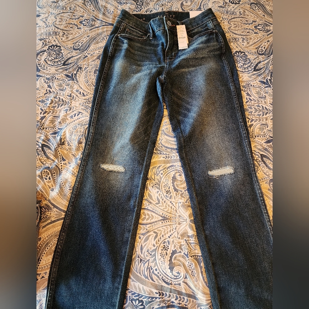 WHBM Jeans - Sculpt Straight Cropped Distressed